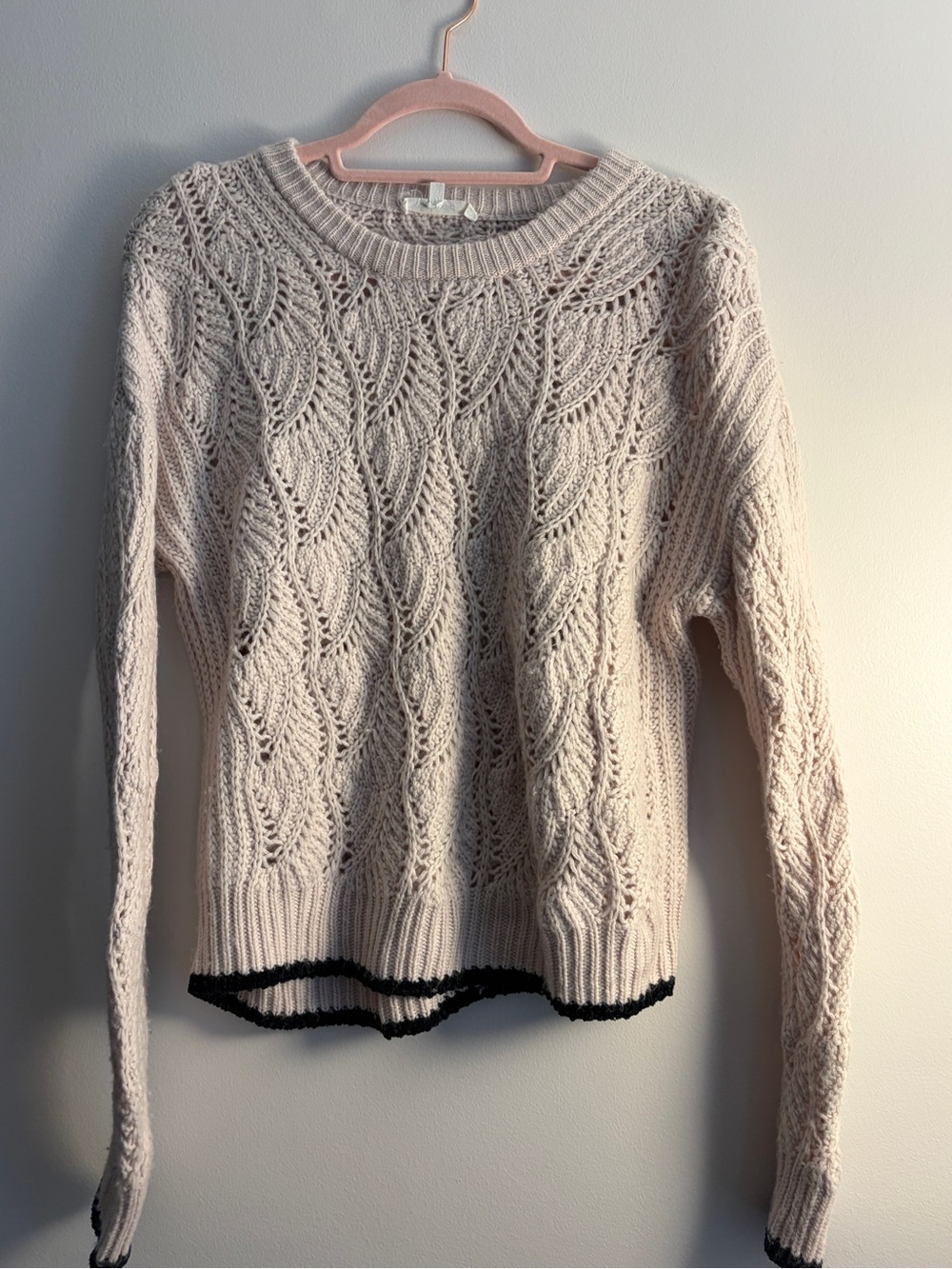 Splendid Cream Cable-Knit Sweater with Black Contrast Trim xs